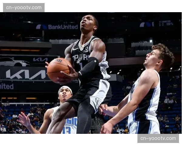 马刺团队篮球传导球流畅 助攻27次体现战术体系成熟度